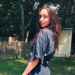 Meet your Posher, Stelen